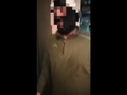 Idraulico a casa della milf esibizionista 4/16