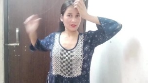 Desi Bhabhi In Traditional Indian Outfits On Live Cam