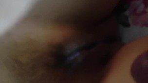 A mi novio le gusta tocarme mucho