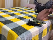 ما مانم لباس قرمزشو برای غریبه پوشیده بود منم مچشو گرفتم و آخرش خودم کردم کص داغشو 3/16