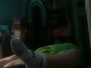 Pareja amateur disfrutando en la oscuridad