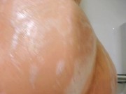 Sexy PAWG Ass Twerking in Shower Tease 8/16