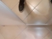 Sega con parolacce, tanta sborra nello specchio 12/16