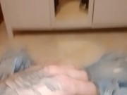 Sega con parolacce, tanta sborra nello specchio 9/16