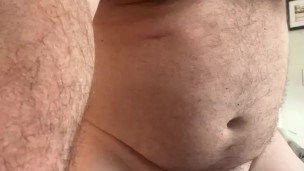 Sexy Daddy Bear Maxwell Cox gets naked and masturbates in his Las Vegas hotel room