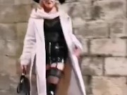 Moglie tradisce il marito durante un viaggio in treno - Niky La Monella 5/16