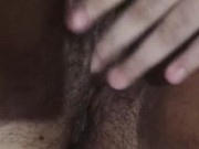 Adoro esfregar minha bucetinha virgem e molhadinha 5/16