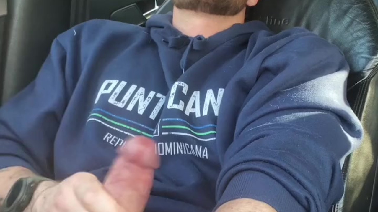 Pulling over to wank my fat cock in the car park - Free Sex Video - RedTube
