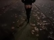 A passeggio col culo di fuori 2/16