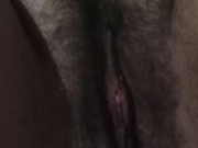 ESTOU COM MUITO TESAO, MINHA BUCETA VIRGEM ESTA PISCANDO 11/16