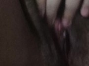 ESTOU COM MUITO TESAO, MINHA BUCETA VIRGEM ESTA PISCANDO 12/16