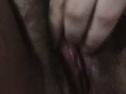 ESTOU COM MUITO TESAO, MINHA BUCETA VIRGEM ESTA PISCANDO 15/16