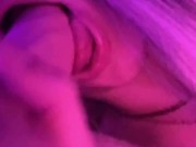 WHITE TEEN SUCKING HUGE DILDO 14/16