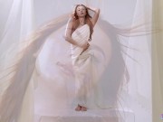 LUCIDFLIX Air with Stella Luxx