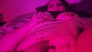 Solo Milf masturbating session