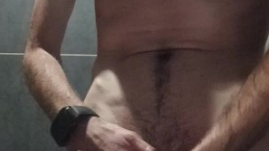 Quick bathroom cockplay session