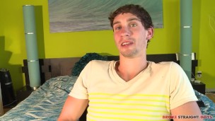 Straight Bros Suck & Jerk In Shower