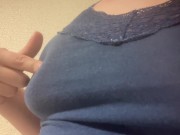 （個人撮影）服の上から乳首をクリクリ 14/16