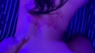 Deliciosa latina de 18 se deja grabar le encanta la polla dura