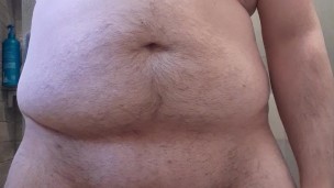 Chubby guy pisses