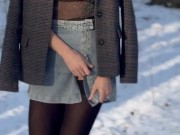 I undress in the forest in winter 2/16