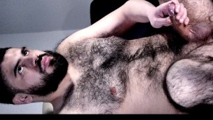 Louivmane SUPER HAIRY GAY BEAR CUMSHOT CLOSE UP