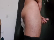 Jugando un poquito con mi culo grande y mi rica verga 8/16