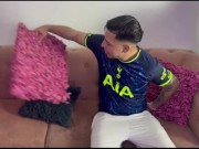 Me vengo de mi esposo con su mejor amigo. 2/16