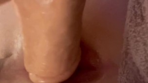 Stretching my pink hole open