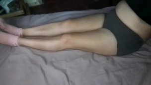 Fetiche de pies con Medi, otra toma de lado