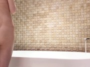 Bath time at luxury hotel 1/16