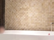 Bath time at luxury hotel 8/16