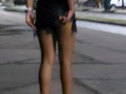 Pequena Typhany mostra sua buceta em público  parte 2 4/16