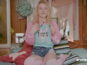 Ersties - 69 Fragen an Mia A mit einem heißen Solo auf dem Küchentisch 10/16