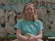 Ersties - 69 Fragen an Mia A mit einem heißen Solo auf dem Küchentisch 5/16