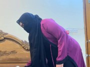 POV: Arab Muslim Maid See Boss's Cock When She Bed Clean Then Hot Maid Give Him Blowjob - Beautiful 2/16