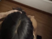 Chica despierta dando una mamada 2/16