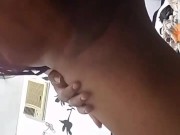 Mujer trans se mete el consolador grande hasta el fondo y muy caliente 16/16