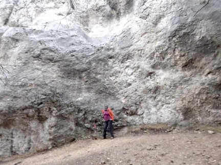 During hike I need to piss in the famous rock climbing area, hope that nobody has seen me