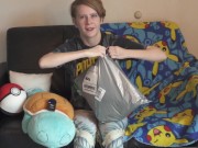 Unboxing My cosplay - Glaceon 3/16