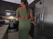 OMG! MY BIG BOOTY STEPMOM LET ME GIVE HER A HUGE FACIAL 1/16