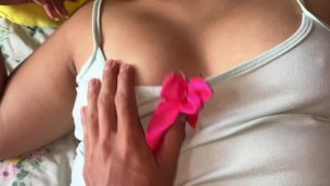 Mejor amiga culona se para ser follada por su amigo
