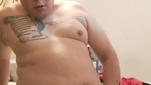 Te gustan los hombres grandes guapos y cachondos