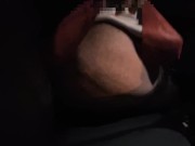 Milf esibizionista chiede informazioni per strada 13/16