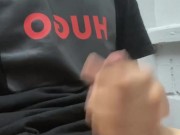 A media clase me voy al bano a pensar en la maestra