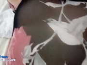 con las piernas abiertas masturbandose 2/16