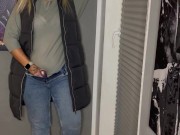 Selbstbefriedigung stehen Jeans ich komme zweimal multiple Orgasmen Klitoris satisfyer feucht geil 12/16