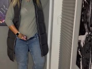 Selbstbefriedigung stehen Jeans ich komme zweimal multiple Orgasmen Klitoris satisfyer feucht geil 15/16