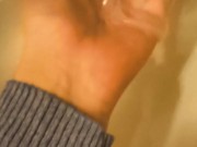 Public squirt in restaurant toilet 6/16