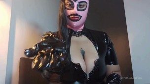 Dominante financiera mexicana envía un mensaje a sus sumisos